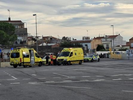 030925 HELICOPTER EMERGÈNCIES PLAÇA MERCAT 3.jpg