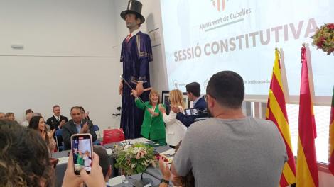 170623 ROSA fONOLL INVESTIDA ALCALDESSA PER TERCERA VEGADA (1).jpg