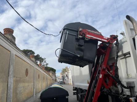 CONTENIDOR CAMIO RECOLLIDA C SANT ANTONI (3).JPG