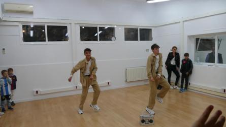ESPAI JOVE HIP HOP.jpg