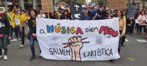 Manifestació Plataforma per l'Educació Musical (2).jpg