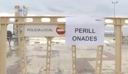 Perill onades-platja Cubelles.jpg