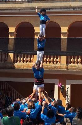 Pilar castellers Festa Major.jpg