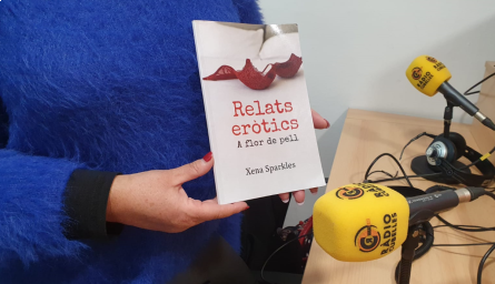 Xena Sparkeles Relats eròtics a flor de pell (1).png